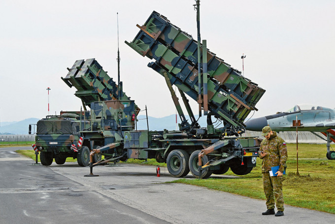 部署在東歐斯洛文尼亞斯歷亞科機場的愛國者導彈系統。