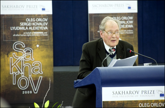 科瓦廖夫长年为人权事业奋斗，享誉甚高。欧洲议会图片