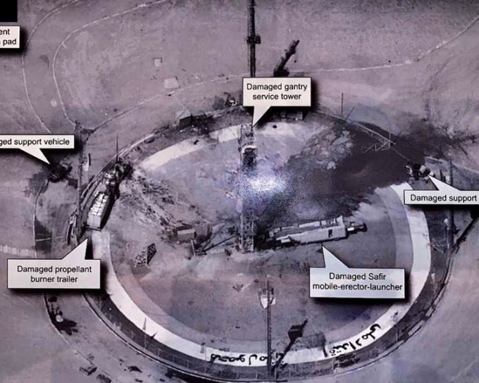 照片显示伊朗北部一座太空中心被大火烧毁的发射场。Twitter