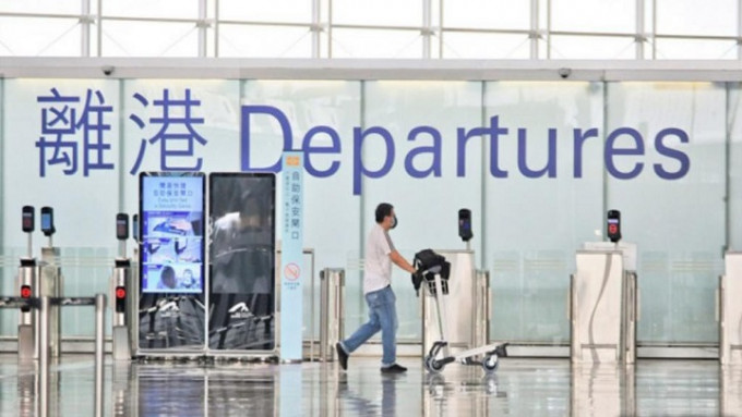港機場8月客運量增1.2倍 近48萬人次
