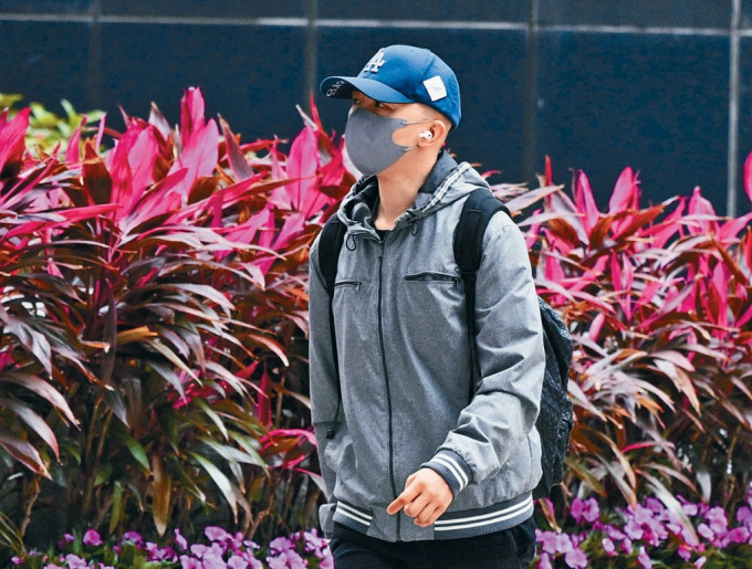 被告潘迪偉連日來到庭出席聆訊。