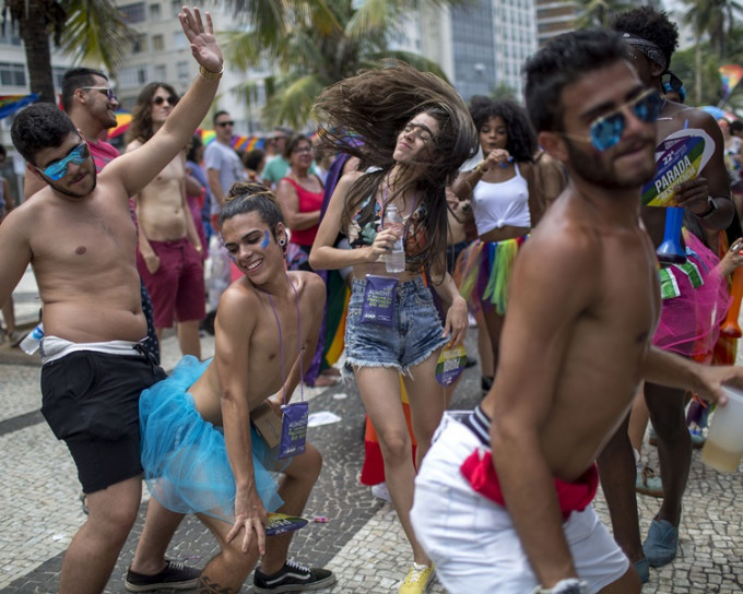 巴西里约热内卢一年一度的同性恋骄傲大游行。AP