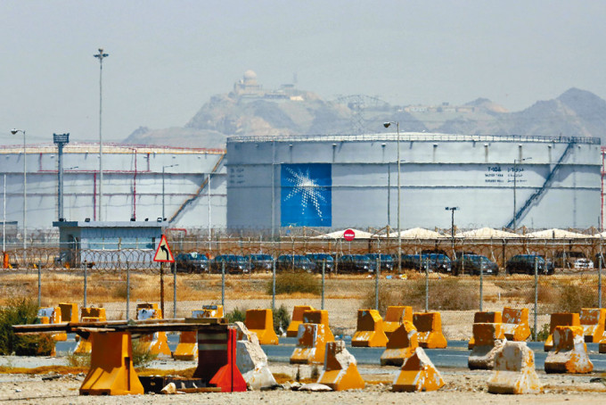 沙特阿美在吉达的储油库。