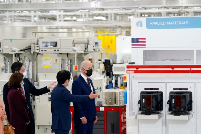 美国总统拜登早前走访韩国三星厂，为芯片而劳心。AP图片