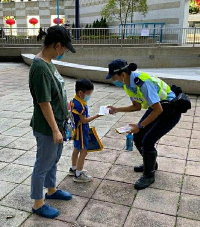 警方进行学童道路安全推广行动并加强执法。facebook图片