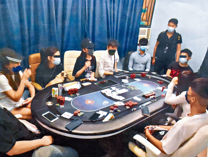 ■警方在西九龍搗破的九個地下賭場，賭客俱以年輕人為主。