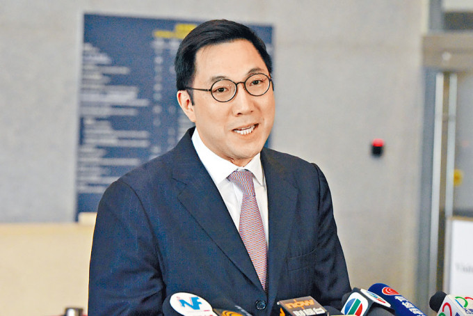 金发局主席李律仁表示，香港一直以成为亚洲领先的家族办公室中心为目标。