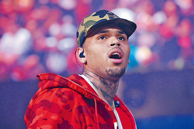 Chris Brown上周五在寓所涉打一名女子後腦，女方報警。
