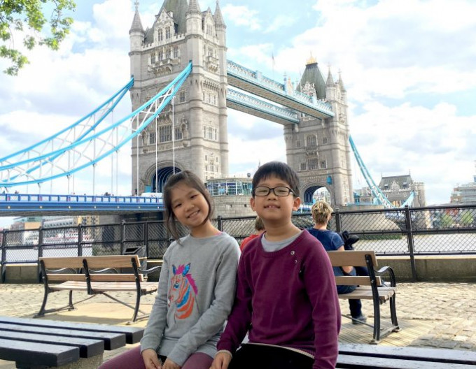 英国驻越南大使馆附上两名越南儿童照片。网上图片