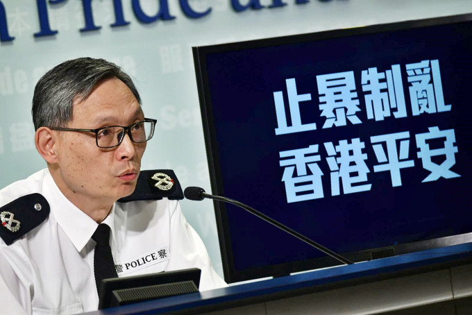 西九龙总区指挥官卓孝业指所有走出理大的人会以涉嫌暴动罪拘捕。