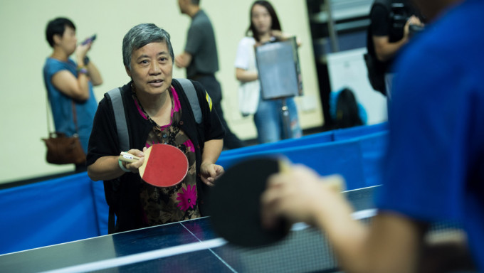 經常打乒乓球的50歲以上人士，患上失智症的風險較低。資料圖片