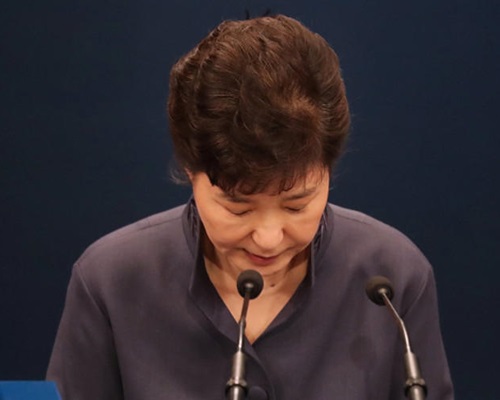 朴槿惠弹劾案明日判决，如下台需60日内选新总统。资料图片