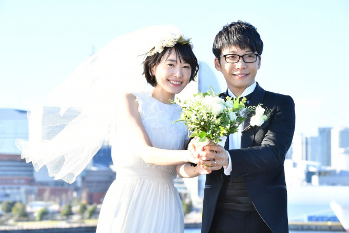 日本法院裁定夫妇同姓的规定符合宪法。（逃避虽可耻但有用剧照）