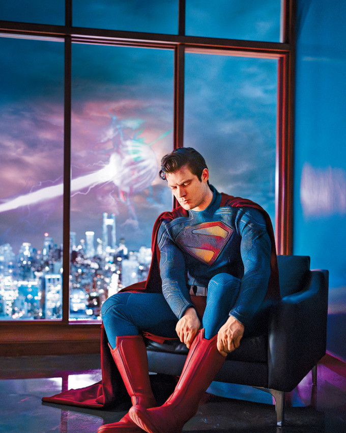 David演的「新超人」造型首曝光，即引来热烈讨论。