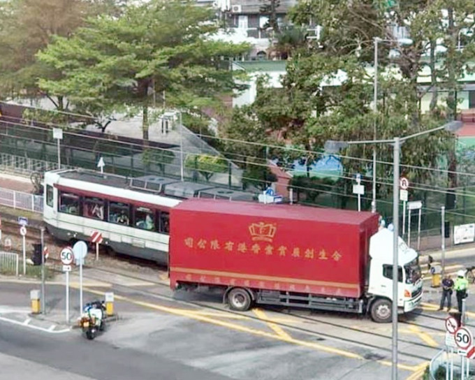 fb「香港交通突發報料區」‎Phoebe Kwok‎ 圖片