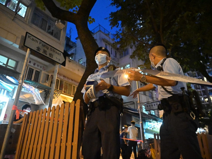 政府晚上围封黄大仙金凤街1-3号强检。