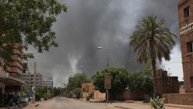 蘇丹首都喀土穆激戰持續。美聯社