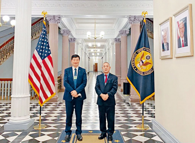 ■西藏流亡政府总理洛桑森格（左）首访美国白宫。