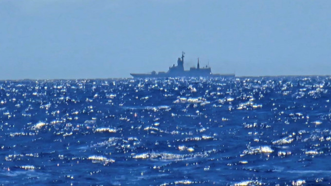 2艘俄羅斯護衛艦出現台灣東部海域。Taiwan ADIZ fb