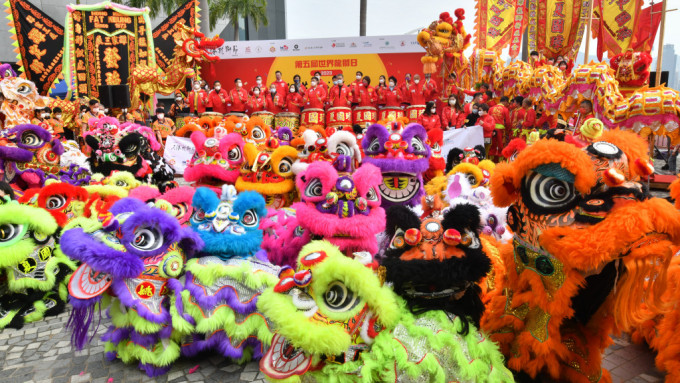 2023年香港龙狮节汇演开幕礼。卢江球摄