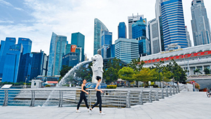 新加坡下周一起撤销口罩令免检疫入境。
