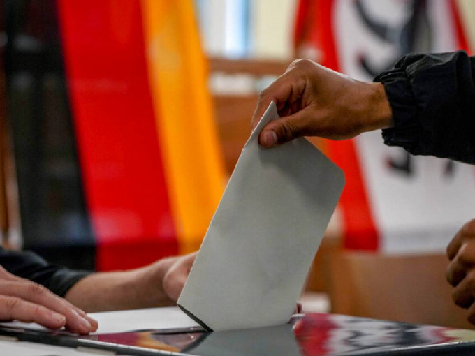 德国国会选举开始投票。AP图片