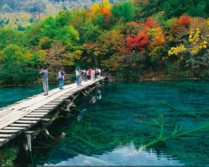 九寨溝經兩年休養後將重開。網圖