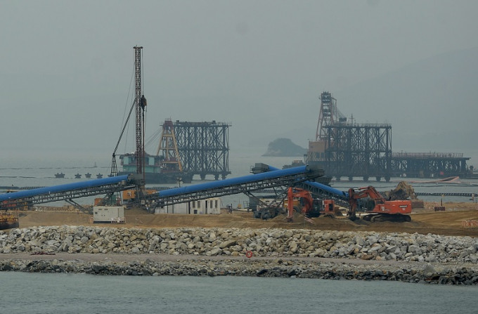 港珠澳大桥人工岛地盘又发生工业意外。资料图片