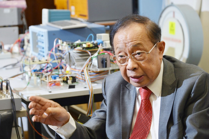 港大电机电子工程系荣誉教授陈清泉。资料图片