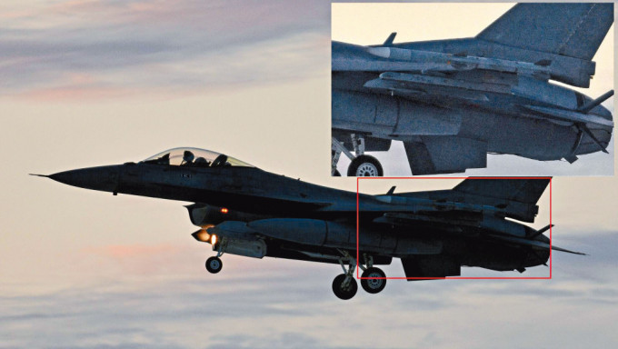 擊落不明飛行物體的F-16戰機，回程時可見一枚響尾蛇導彈已消失。