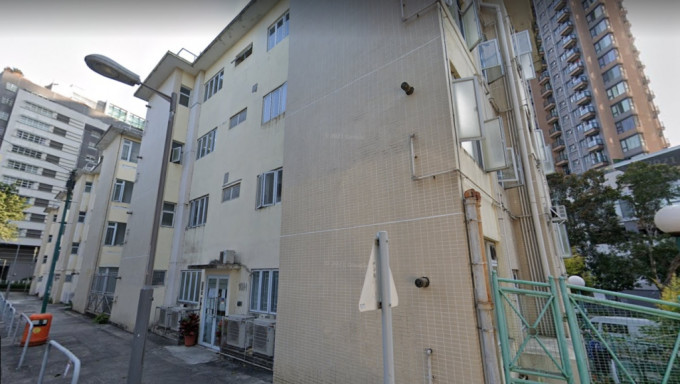 屯門新福路2號一院舍。Google街景圖