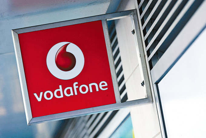 長和宣布，旗下3英國與Vodafone英國，就整合業務達成協議，兩者成立合併公司。
