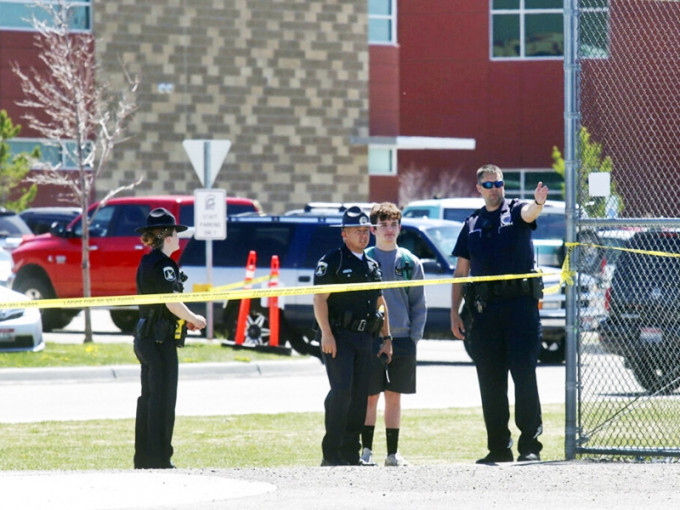 美国爱达荷州一所中学周四发生枪击案，至少3人受伤。AP图片