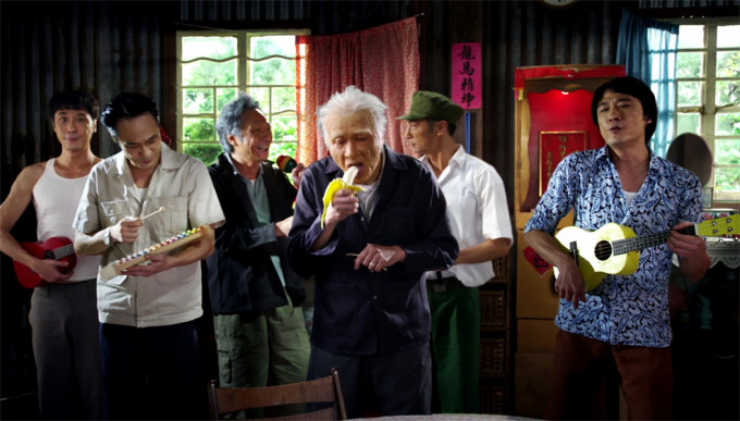 吳鎮宇在《脫皮爸爸》中由79歲脫皮成19歲，橫跨六個年代。