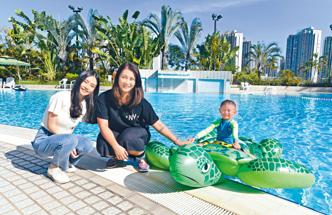 天水圍嘉湖海逸酒店由即日至8月29日推出嘉湖夏「逸」Summer Fun住宿計畫，讓家長與子女一起享受開心親子遊。