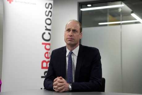威廉王子周二到访设于伦敦的英国红十字会总部。美联社