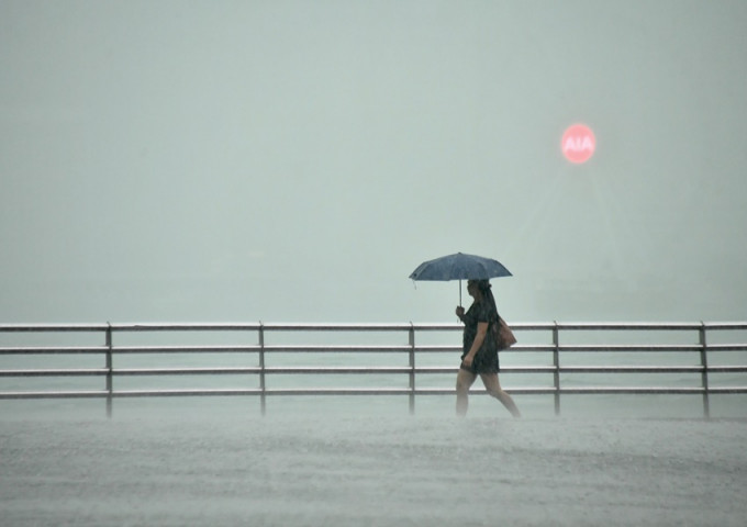 天文台预料强雷雨区未来一两小时影响本港。资料图片