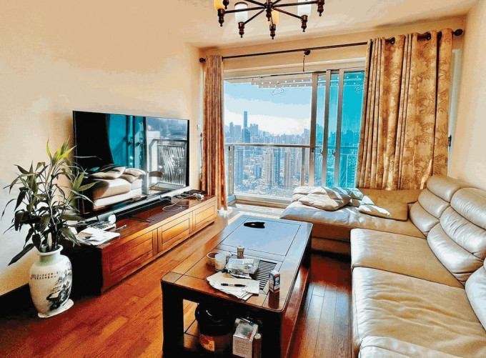 九龍城御．豪門中高層B室，實用面積1014方呎，叫價1,680萬。