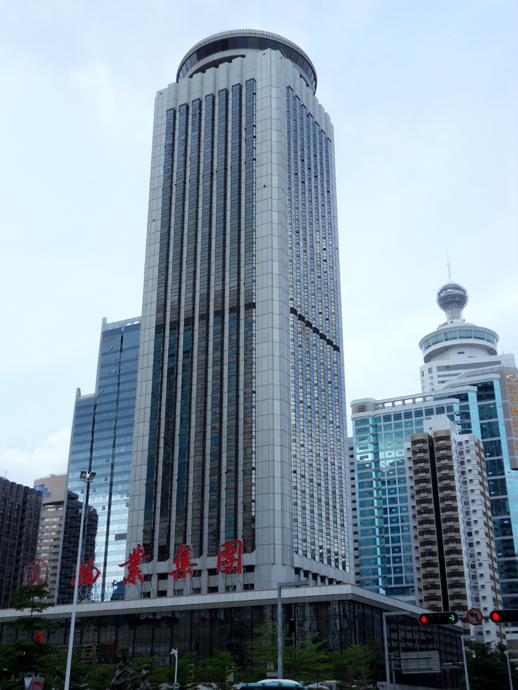 1985年建成的国贸大厦。新华社图