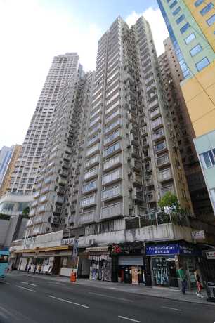 嘉威大廈中層2房呎售2.26萬