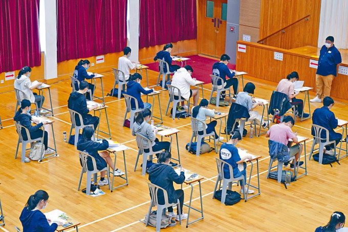 今屆文憑試將要求考生在每個考試日完成快檢及呈報結果。　