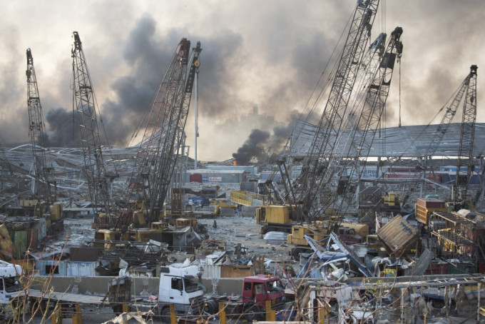 黎巴嫩首都貝魯特港口區發生巨大爆炸。AP圖片