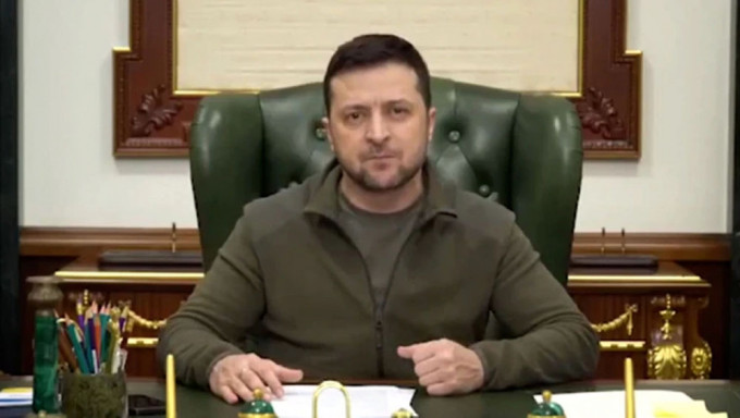 澤連斯基發布影片強調自己還在基輔，誓言留守。FB圖