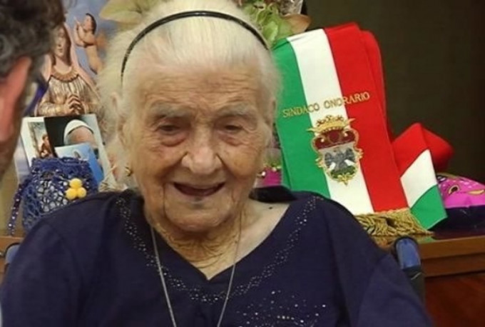 女人瑞羅布奇（Giuseppina Robucci）曾是歐洲最老的人。網上圖片