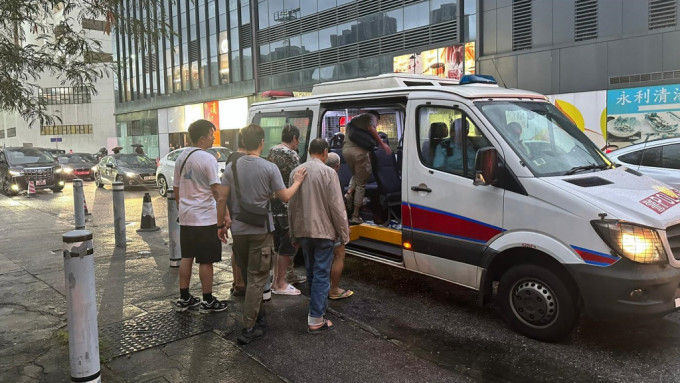 警沙田打击街头聚赌 3日内拘12男。