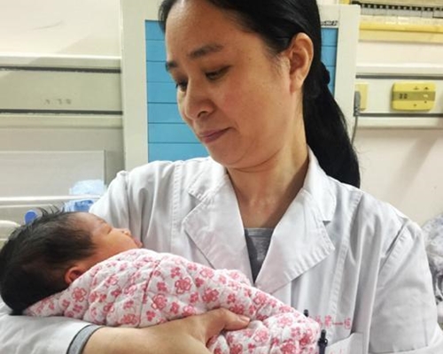 在中國宣布「全面二孩」政策實施後，胚胎獲得「重生」。