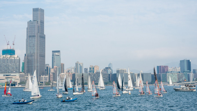有「海上嘉年華」之稱的「新鴻基公司帆船香港環島大賽」，將於本月29日展開。 香港遊艇會圖片