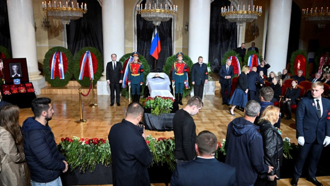 戈尔巴乔夫遗体告别仪式在莫斯科举行。AP图片