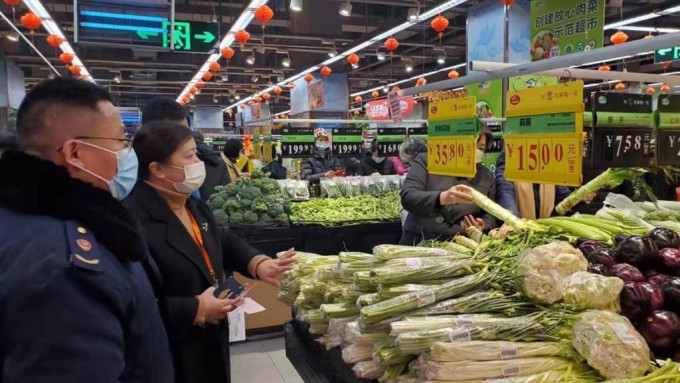 記者再到相關超市走訪時，蔬菜價格已回落。互聯網圖片