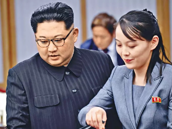 北韓領導人金正恩(左)與胞妹金與正。資料圖片